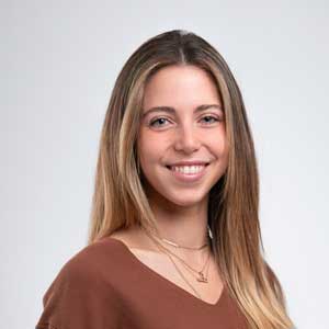 Paula Ramoneda headshot